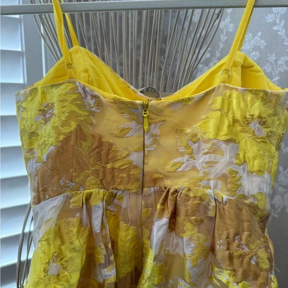 Showpo Yellow and Gold damask Floral Midi Dress - Picture 5 of 8